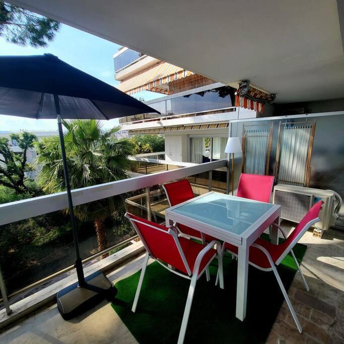 Grand Studio Localisation Ideale Antibes Exterior foto